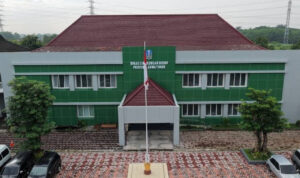 DLH Jatim juga dinilai aktif melaksanakan pengawasan terhadap kualitas lingkungan,