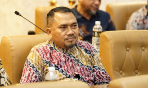 Keterangan Foto: Agus Cahyono mendesak pengembalian kerugian korban dalam kasus penipuan CPNS di Jawa Timur.