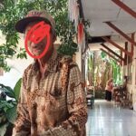 Keterangan foto: Kondisi SDN 112 Metatu Gresik yang disorot karena minim pagar, membuat akses lingkungan sekolah terbuka dan rawan dimasuki orang luar.