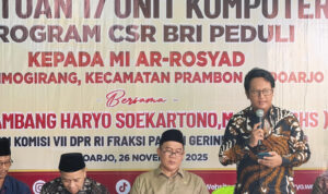 IMG-20260518-WA0038 Penyerahan bantuan 17 komputer dari BRI Kanca Krian kepada MI Ar-Rosyad Prambon untuk mendukung pembelajaran digital siswa.