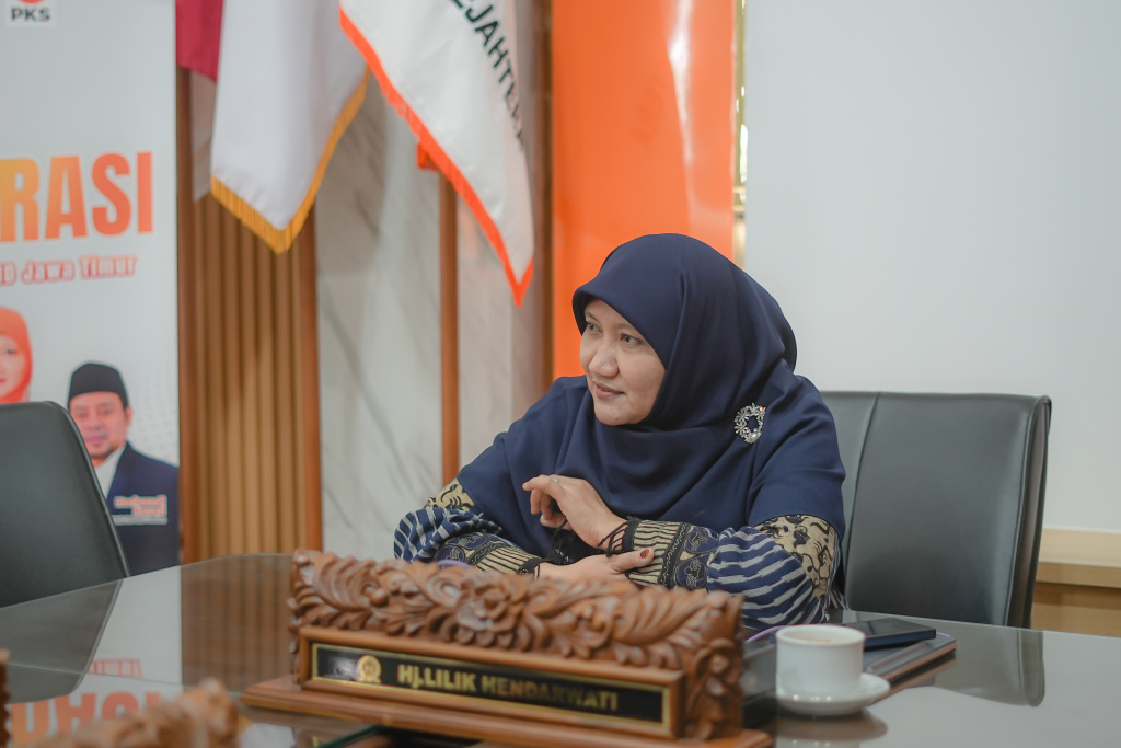 Ketua FPKS Jatim Lilik Hendarwati soroti dugaan manipulasi dokumen UTBK di Surabaya.