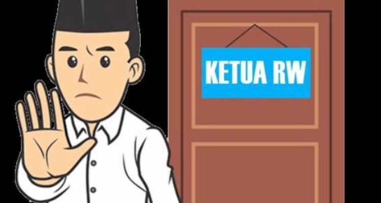 Warga RW 05 Surabaya menyampaikan aspirasi terkait penataan ulang sistem pengelolaan keuangan lingkungan.